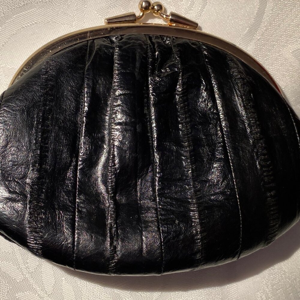 Vintage Genuine Eel Skin Wallet. Kiss Lock. Black. Mint condition.